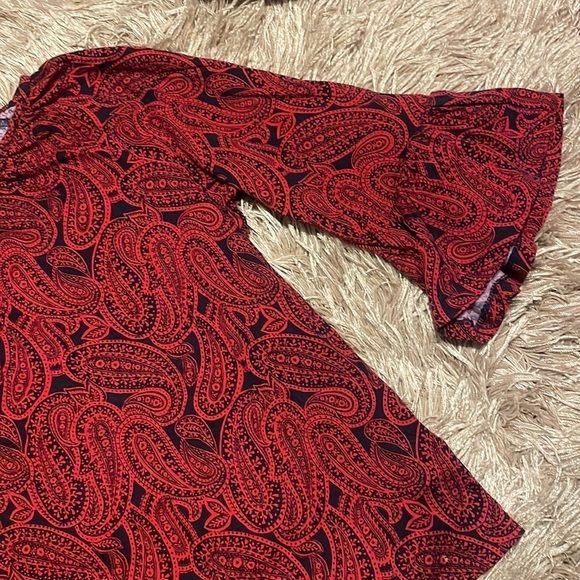 MICHAEL Michael Kors Red & Black Flare Sleeves Top Size Small - Picture 3 of 9